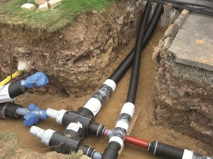underground pipes burst in hamilton ontario